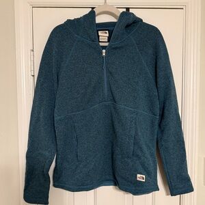Women’s Northface Pullover